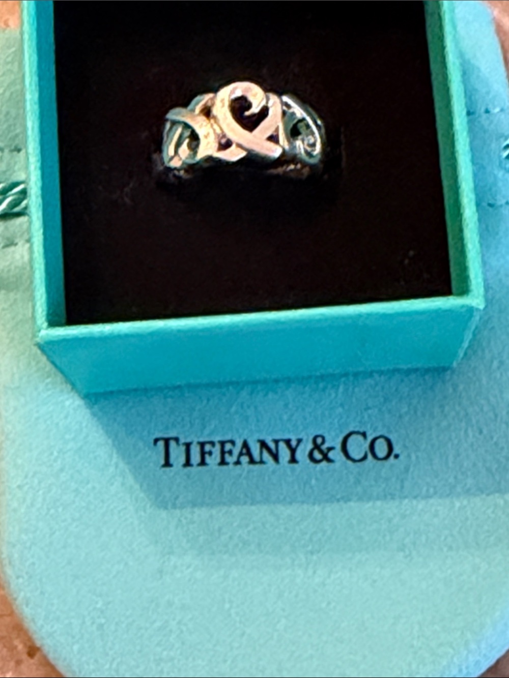 Tiffany & Co. Authentic Sterling Silver Paloma Picasso Loving Heart Ring.  EUC